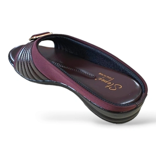 STEPEE Doctor Slipper - Brown