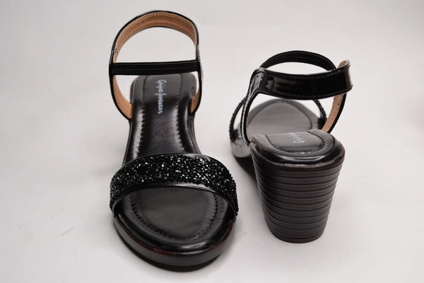 stepee Women Black heel sandals - Black
