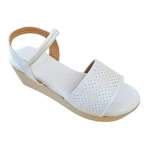 STEPEE Lazer upper Platform sandal - White