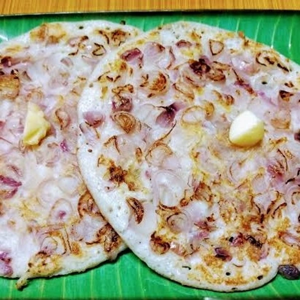 Butter Onion Uttapam