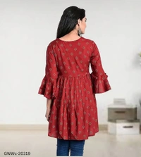 GWWc-20319 Womens Rayon Printed Ragular Top (Maroon) - L