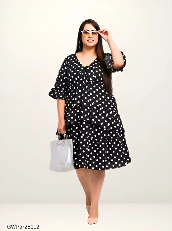GWPa-28112 Women's Polka Dots V-neck Black Dresses - XXL