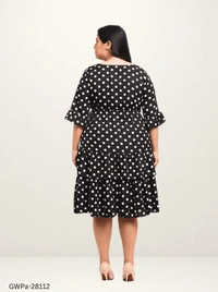 GWPa-28112 Women's Polka Dots V-neck Black Dresses - 4XL