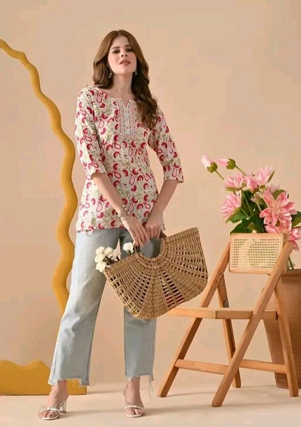 GGKb-15201 Stylish Printed Women Kurti  - XL