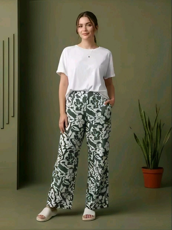 GWd-11422 Women Rayon Printed Trouser  - M