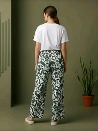 GWd-11422 Women Rayon Printed Trouser  - M