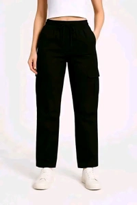 GWd-11423 Women Black Cargo Pants - S