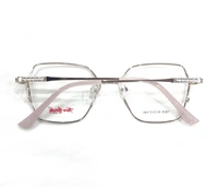 TOM HARDY M1023 SkU002 - 002