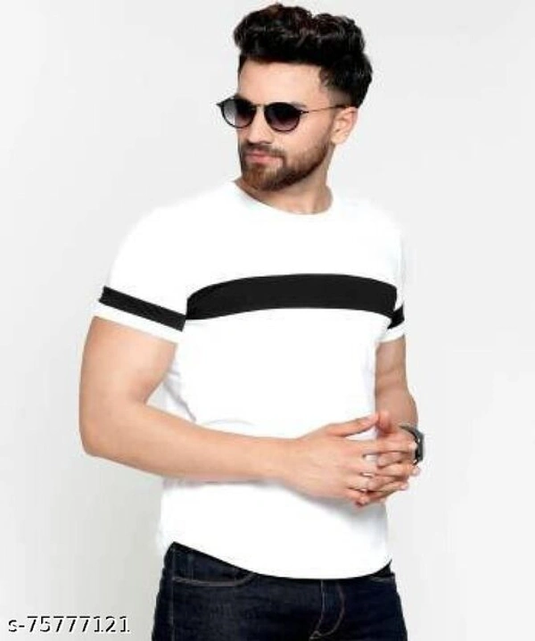 Stylish White T-shirt - White, M