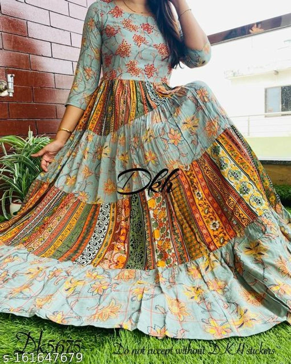 Ara4 One Branded Gown  - M