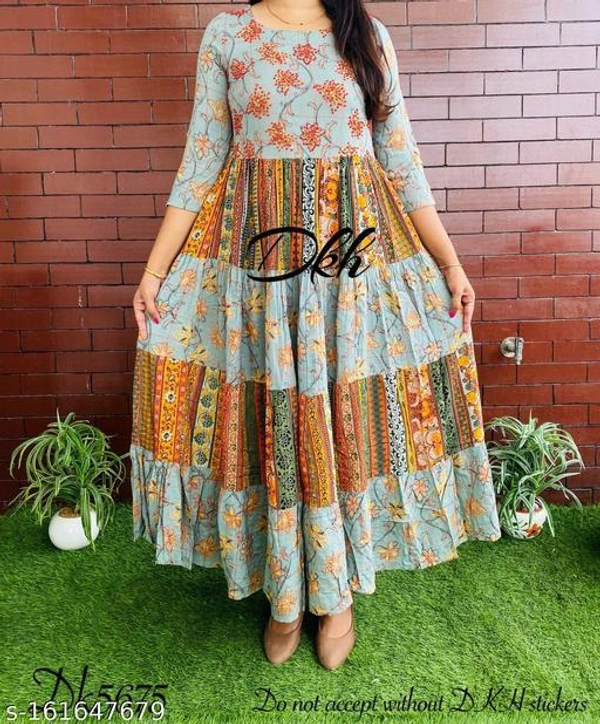 Ara4 One Branded Gown  - L