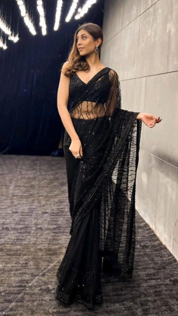 Georgette sequence work saree with plain blouse - Free Size