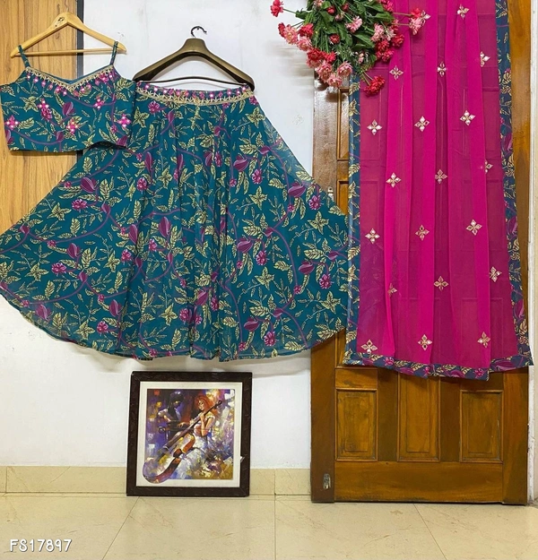 Catalog Name: *Lengha choli* - Semi Stitched