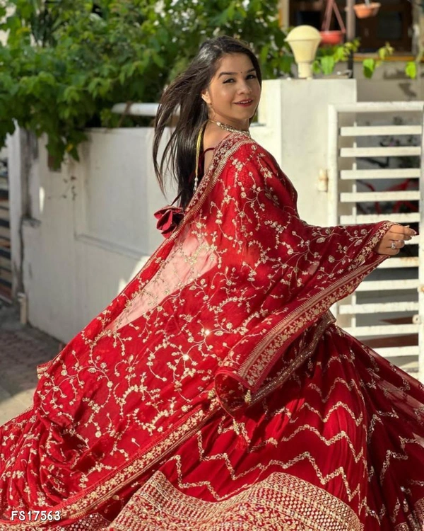 Catalog Name: *Lengha dupatta * - Un Stitched
