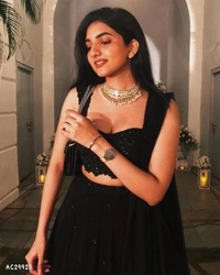 Catalog Name: *LEHNGA HIT DESINE * - Un Stitched