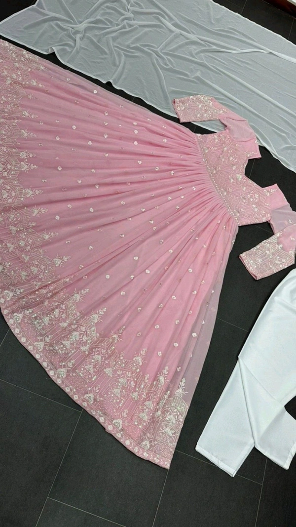 Women Stylish   Embroidered Georgette KurtaSize:  - Tickle Me Pink, 4XL