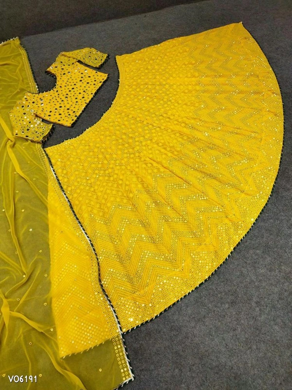 Catalog Name: *Lengha choli* - Semi Stitched