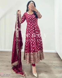 Catalog Name: *Gown,bottom,dupatta* - Free Size