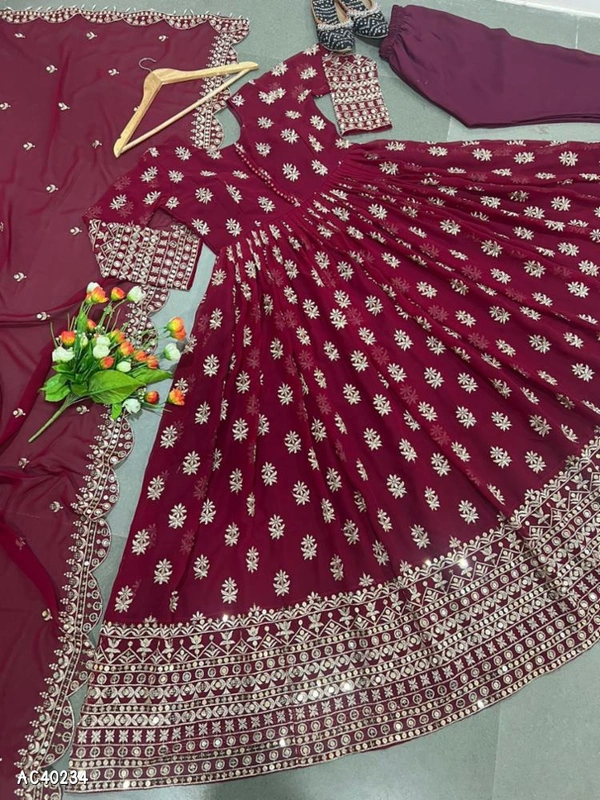 Catalog Name: *Gown,bottom,dupatta* - Free Size