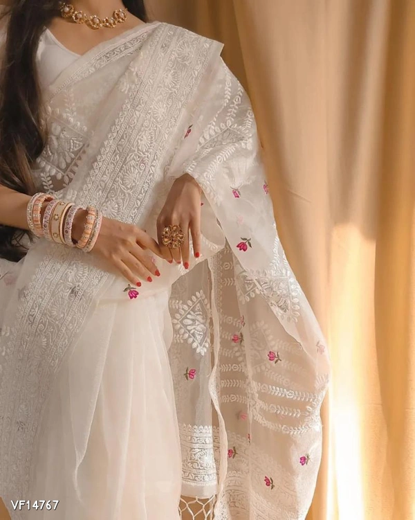 Catalog Name: *Saree* - Free Size