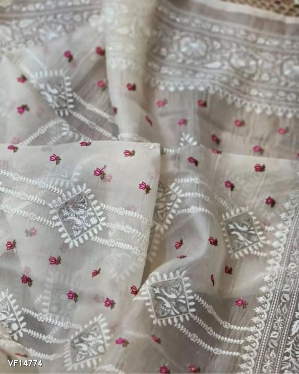 Catalog Name: *Saree* - Free Size
