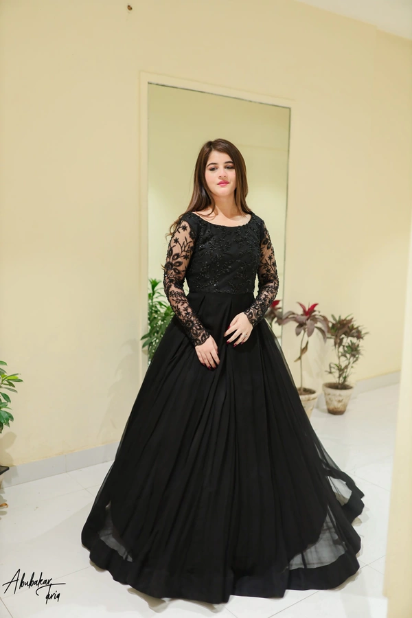 Beautiful Georgette Ethnic Gowns For Women - XL