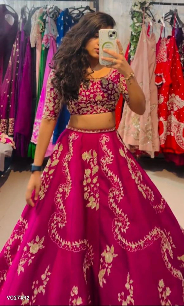 Catalog Name: *Lengha Choli* - XXL