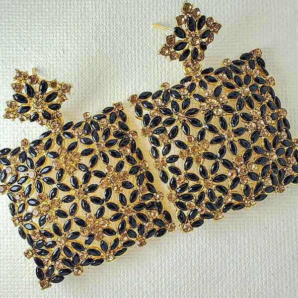Cherry & Magpie Trendy Gorgeous Geometric Floral Earrings  - Black
