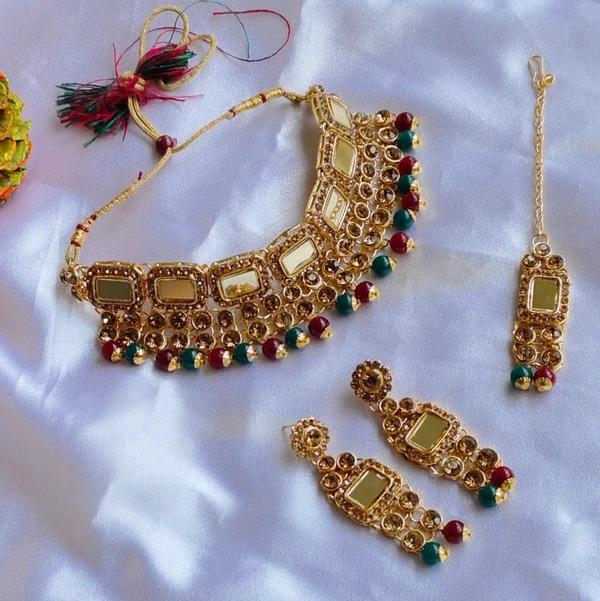Cherry & Magpie Classic Kundan Choker Necklace Set With Earrings 