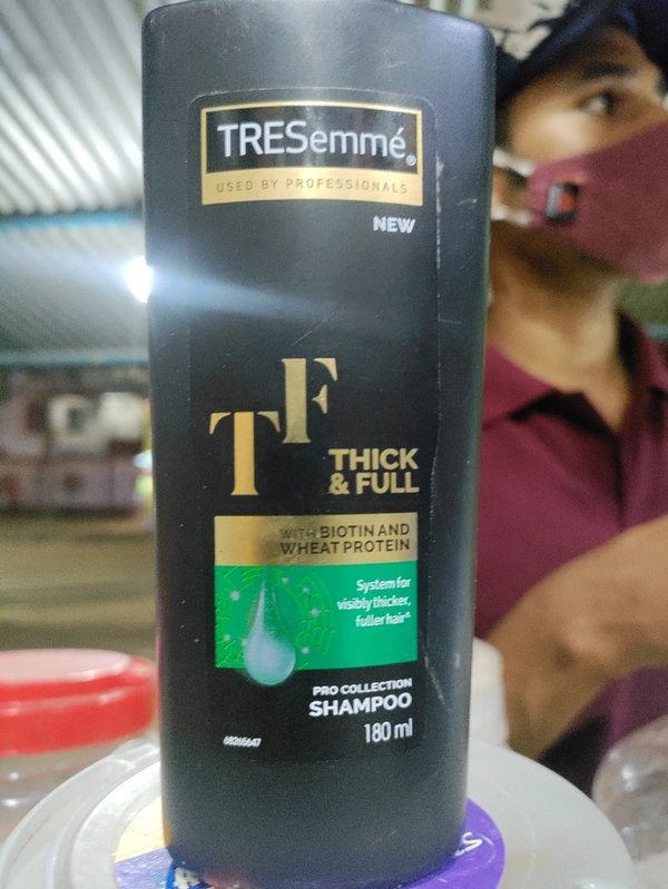 Tresemme  Shampoo  - 180ml