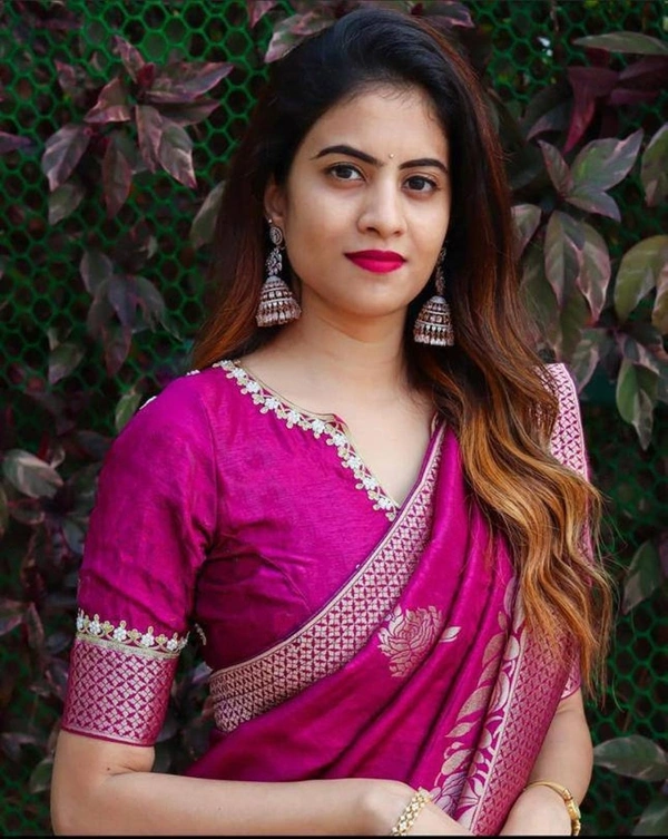 Elvish Pink Silk Saree 