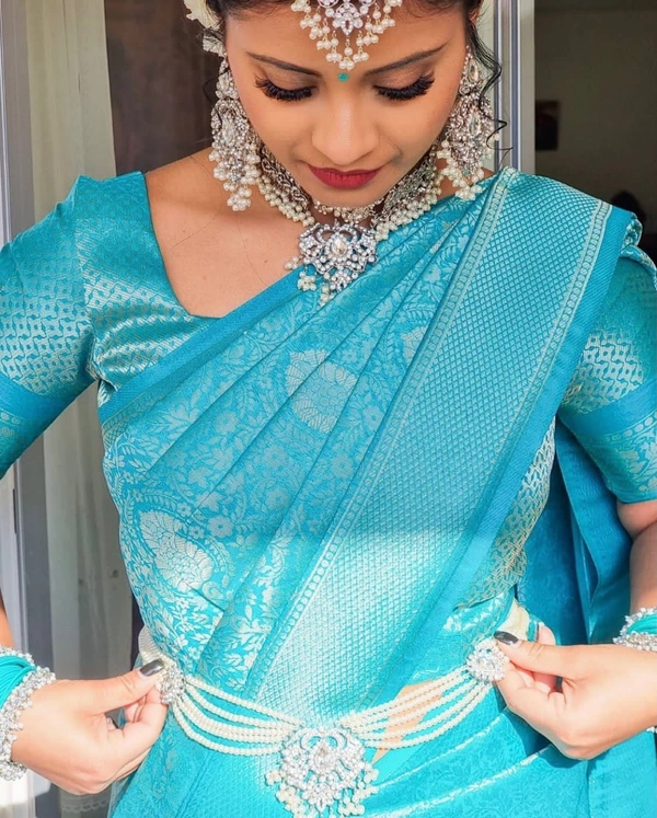 Elegant Partywear Jacquard Silk Saree 