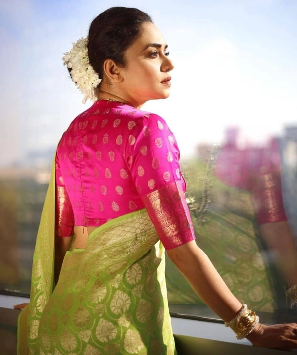 Green Soft Weaving Banarasi Saree