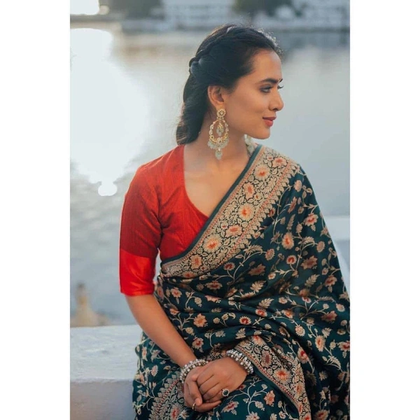 Green Trendy Banaras Weaving Saree For Women