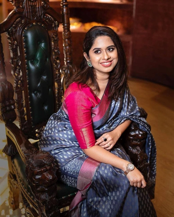 Elegant Partywear Banarasi Silk Saree