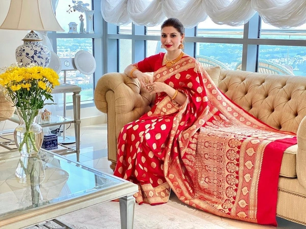 Vogue Partywear Pattu Saree 