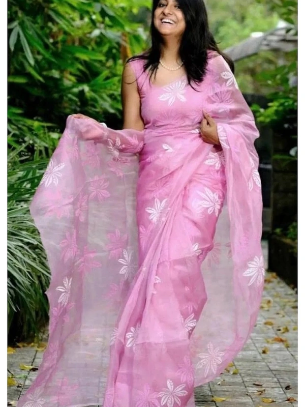 Baby pink organza digital flower printed saree - baby pink 