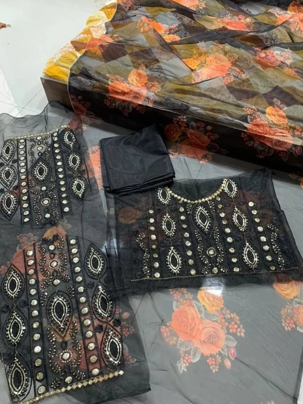 Black soft organza silk with digital flower printed work saree - Black 