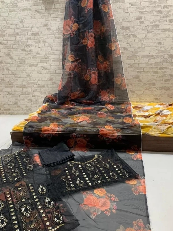 Black soft organza silk with digital flower printed work saree - Black 