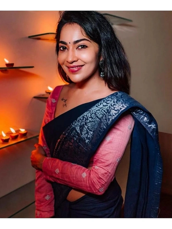 Black soft lichi silk jacquard weaving border work saree