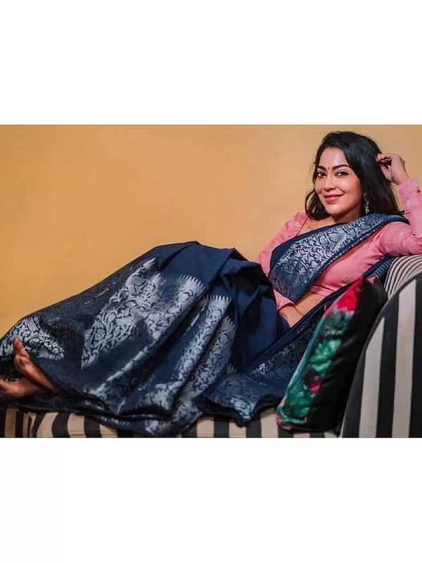 Black soft lichi silk jacquard weaving border work saree