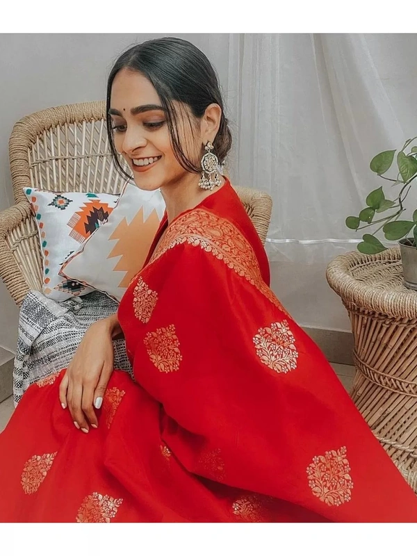 Red lichi silk jacquard weaving work wedding saree