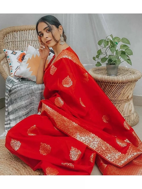 Red lichi silk jacquard weaving work wedding saree
