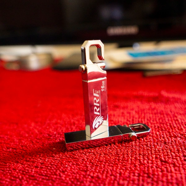 RRF 16GB Pendrive.(100Pcs Pack) Usb 2.0 High Speed.metal Body.  - Metalic Black Steel, 16GB High Speed.(100pcs Pack) 