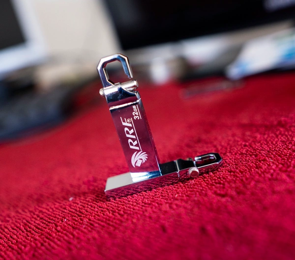 RRF 32GB Pendrive.(50pcs Pack) High Speed.for Computer Laptop Mobile Etc - Metalic Black, 32gb (50pcs Pack) 
