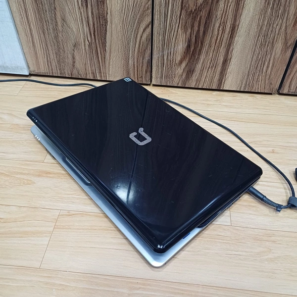 COMPAQ  - Refurbished Like New, 3GB Ram/320GB HDD, 15.6inch