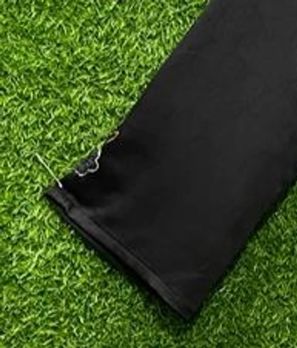 Humeira Abaya Simple Front Buta Hand Worked Abaya/Burkha in Al Nida Fabric - 54, Black, 300 gms