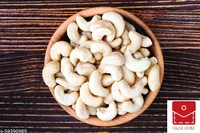 Forest Fresh Cashew Nuts (Kaju) W320 - 900g - Super Value Pack