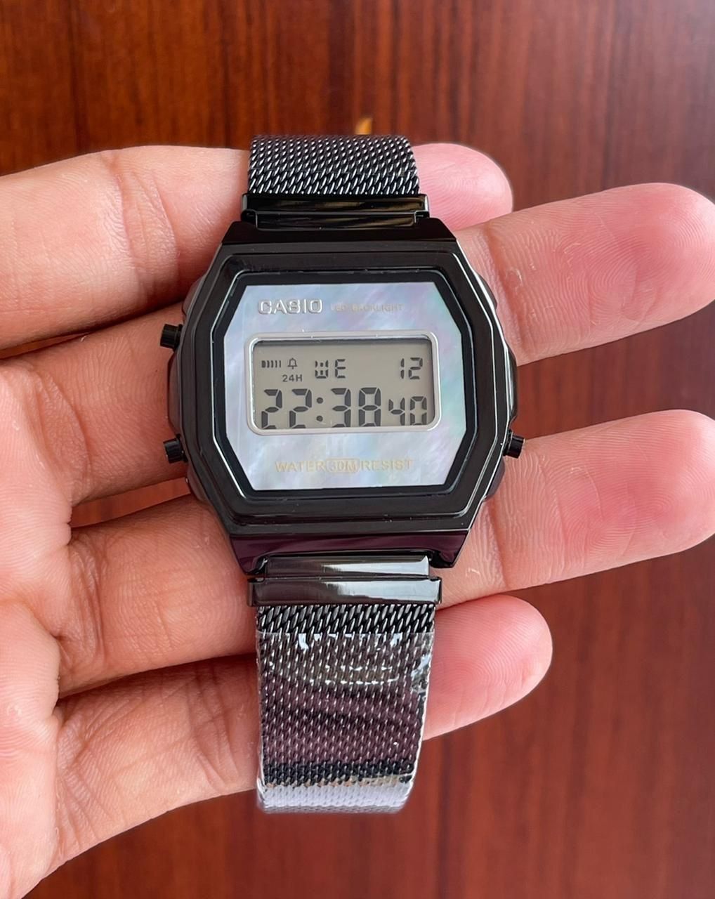 Casio on sale mesh band