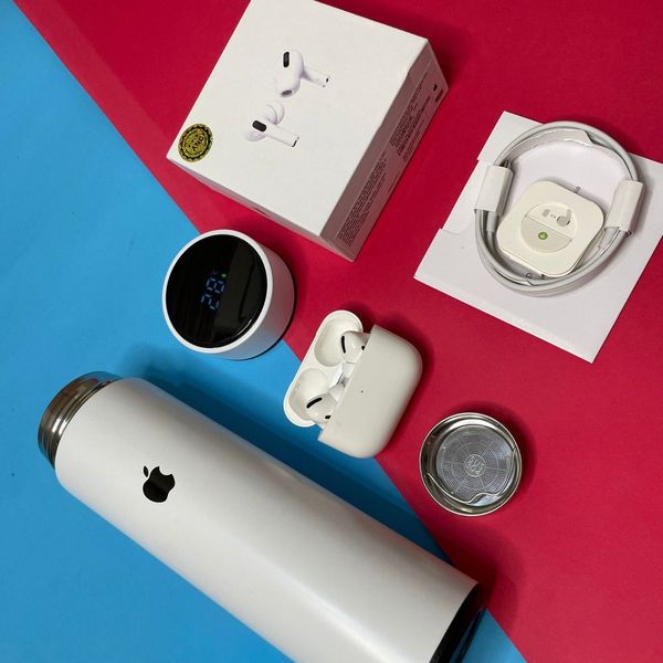 AirPods Pro With Stainless Steel Water Bottle 